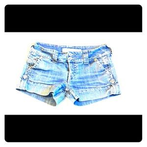 Cute Low Rise Shorts 😍